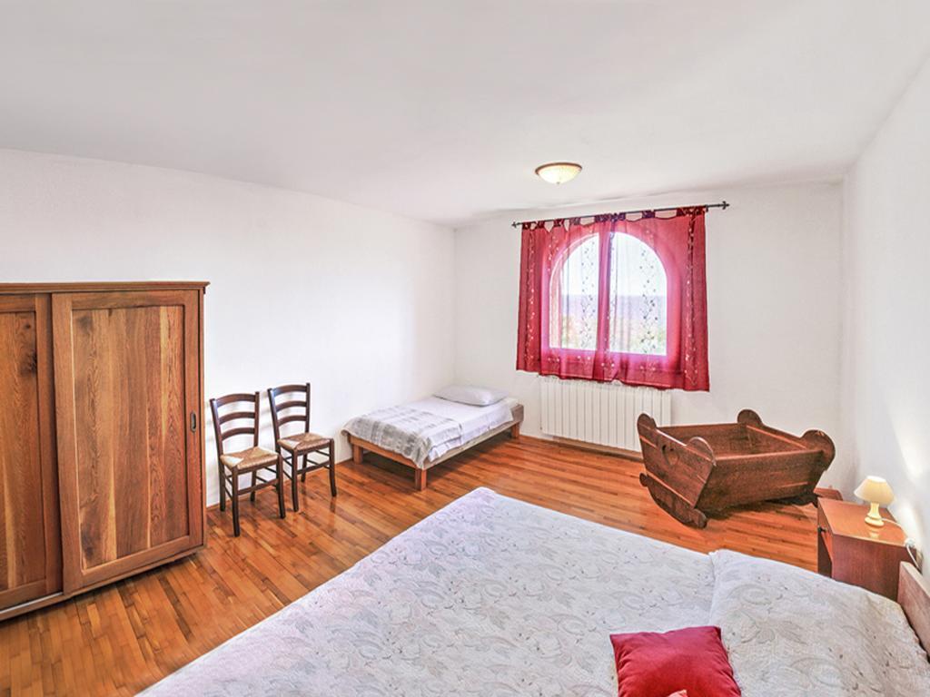 Apartment Agroturizam Radesic Buje Exterior foto